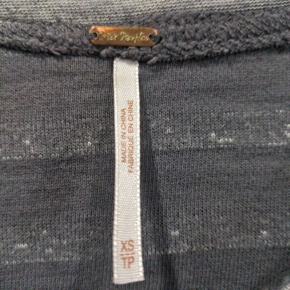 Free People Women's Peplum Striped Shacket Size XS Full Zip Boho Black Gray - Picture 2 of 11
